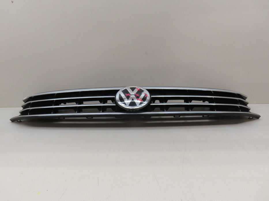2016-2018 VOLKSWAGEN PASSAT FRONT RADIATOR GRILLE GRILL OEM