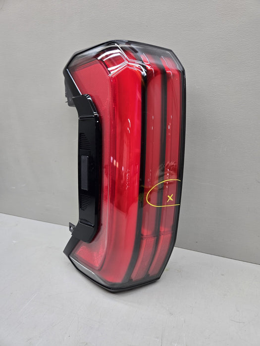 2022 2023 TOYOTA TUNDRA REAR LEFT LH TAIL LIGHT LAMP LED OEM W/GATE BUTTON