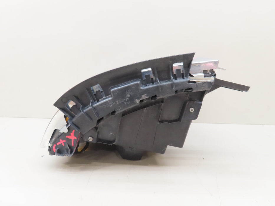 2014 2015 CHEVROLET SILVERADO 1500 FRONT RIGHT PASSENGER HEADLIGHT HALOGEN OEM