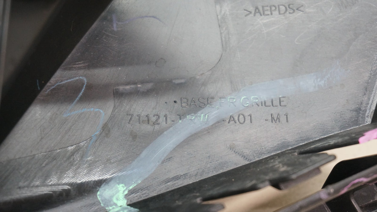 2018-2021 HONDA CLARITY FRONT RADIATOR GRILLE GRILL 71121-TRW-A01 OEM