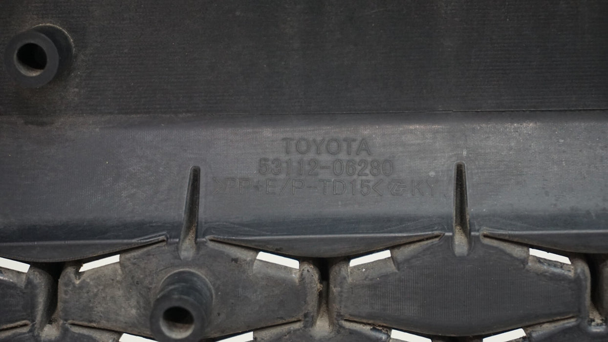 2015-2017 TOYOTA CAMRY FRONT RADIATOR GRILLE GRILL 53112-06280 OEM