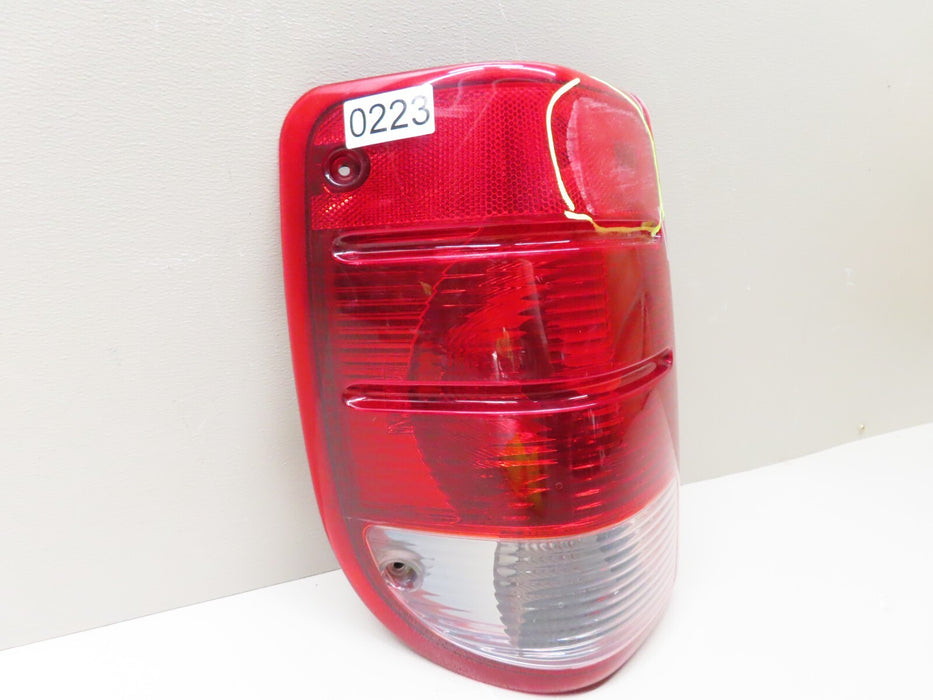 2001-2005 FORD RANGER REAR RIGHT PASSENGER SIDE LIGHT TAILLIGHT LAMP OEM