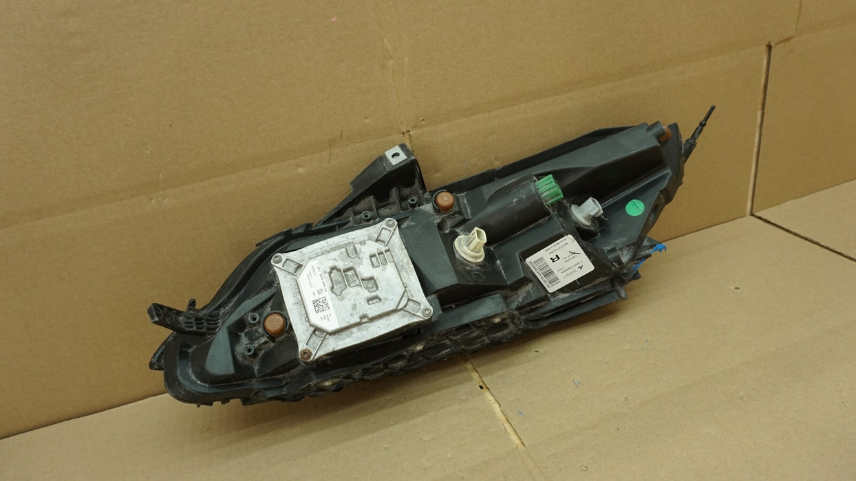 2014-2018 JEEP CHEROKEE FRONT RIGHT PASSENGER SIDE HEADLIGHT OEM