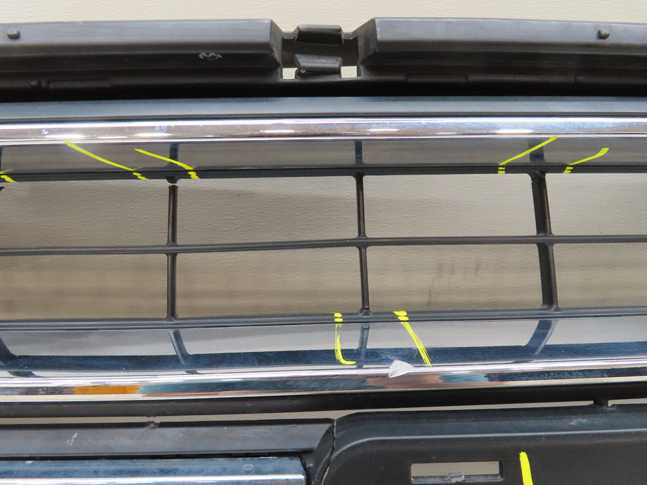 2015 2016 2017 2018 GMC YUKON FRONT RADIATOR GRILLE GRILL OEM 84119634