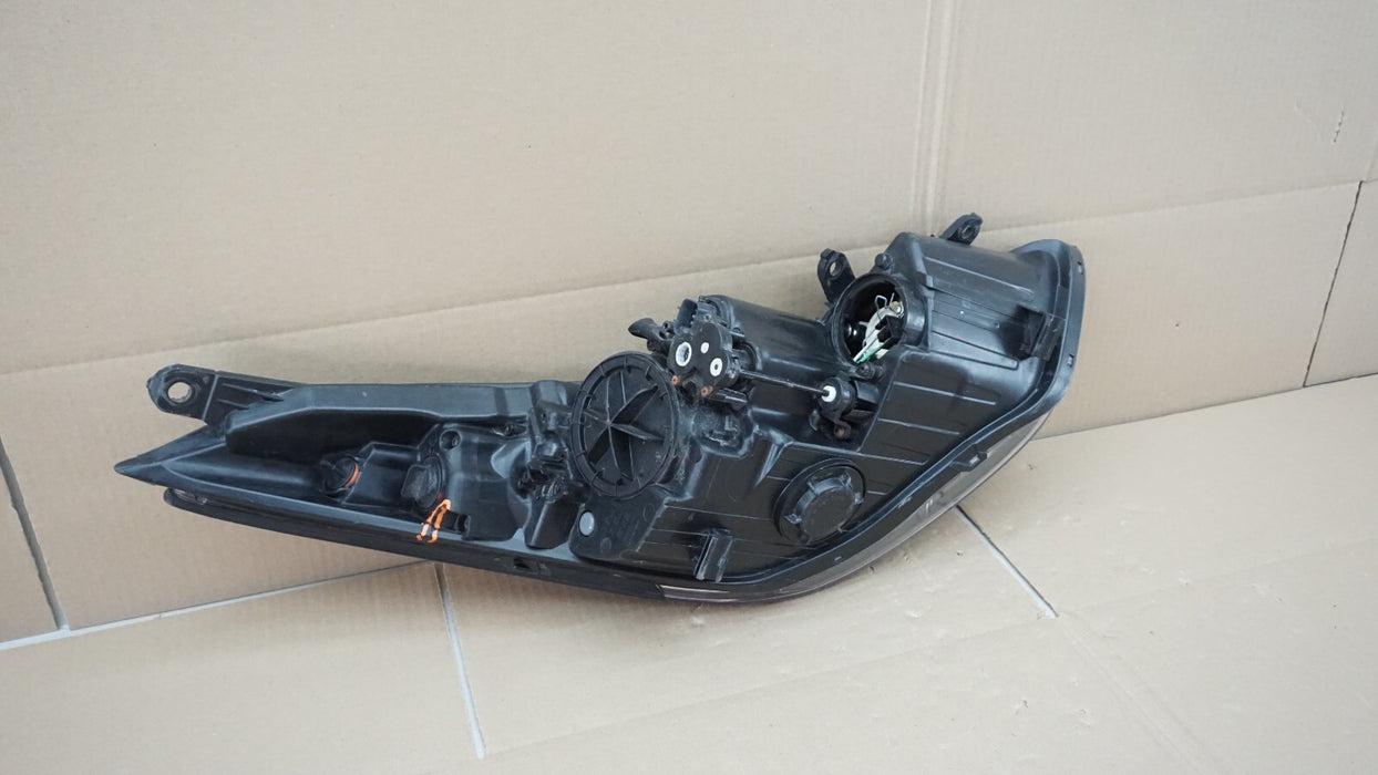 2014-2016 HYUNDAI ELANTRA FRONT LEFT DRIVER LH SIDE HALOGEN HEADLIGHT OEM