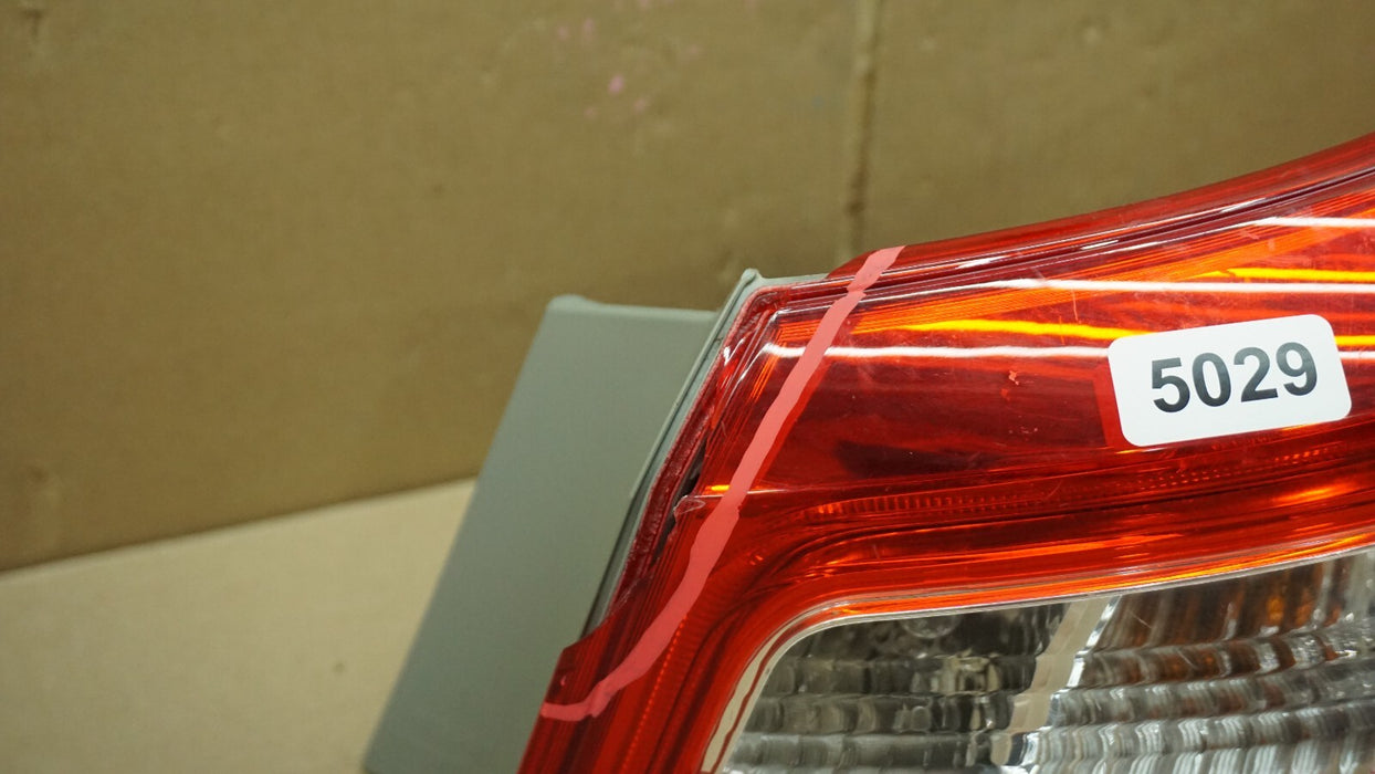 2016-2019 NISSAN SENTRA REAR RIGHT PASSENGER SIDE TAIL LIGHT OEM 265553YU0A