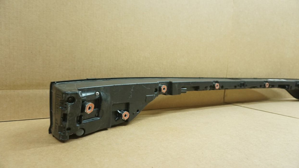 2019-2020 PORSCHE CAYENNE REAR CENTER LIFTGATE TAILGATE LED BRAKE TAIL LIGHT OEM