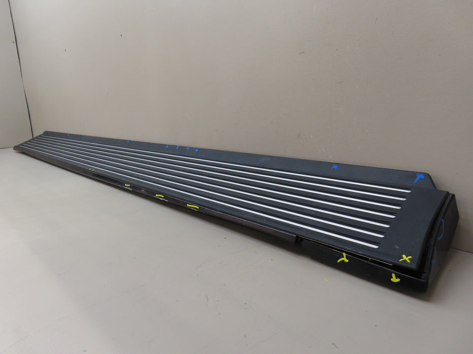 2023-2024 JEEP GRAND CHEROKEE L LEFT DRIVER SIDE RUNNING BOARD STEP PAD OEM