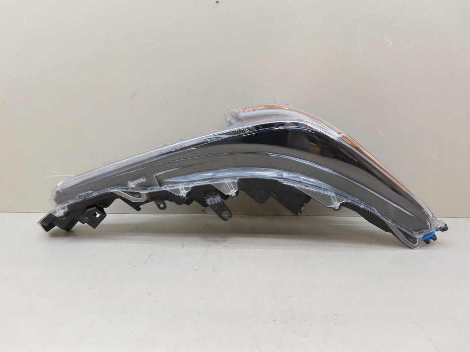 2020-2022 TOYOTA COROLLA FRONT RIGHT PASSENGER HEADLIGHT LED OEM