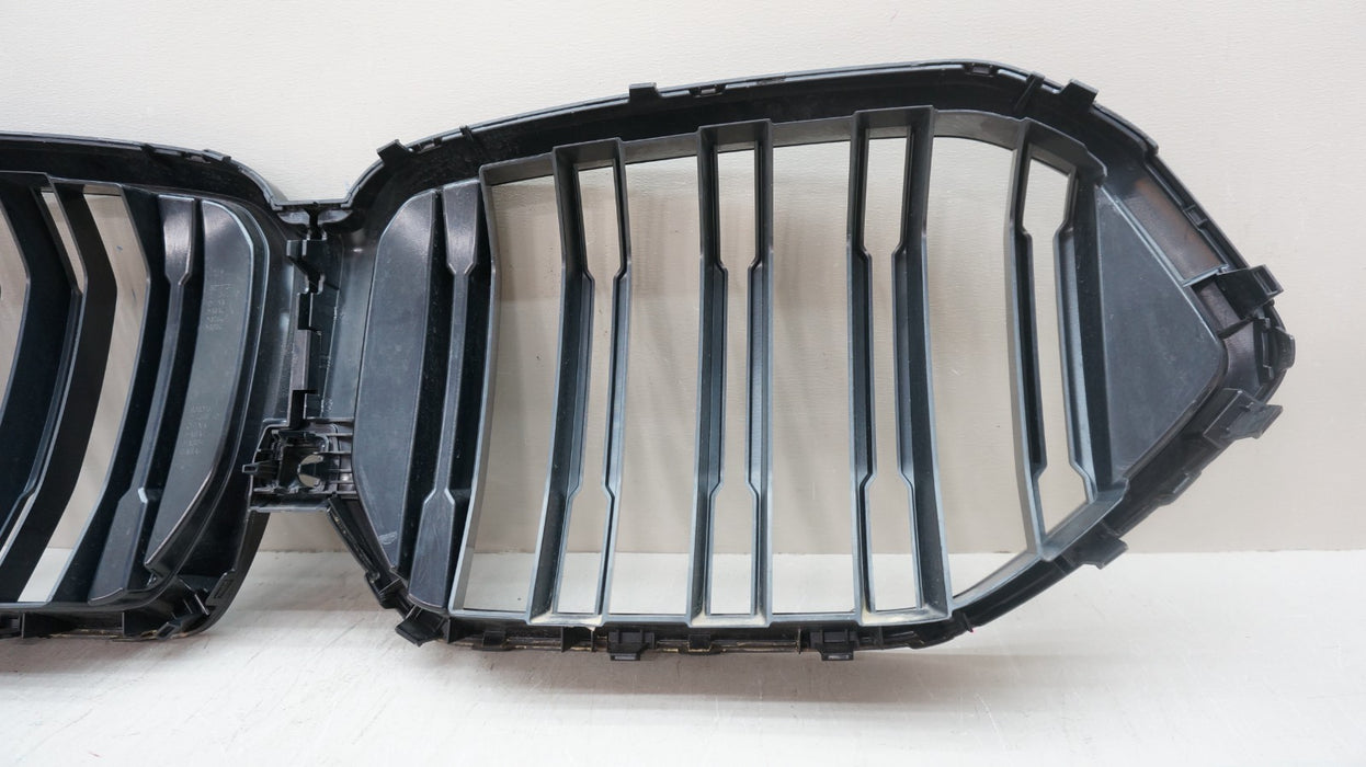 2020-2023 BMW X6 M F96 FRONT BUMPER GRILLE KIDNEY GRILL 8079731 OEM