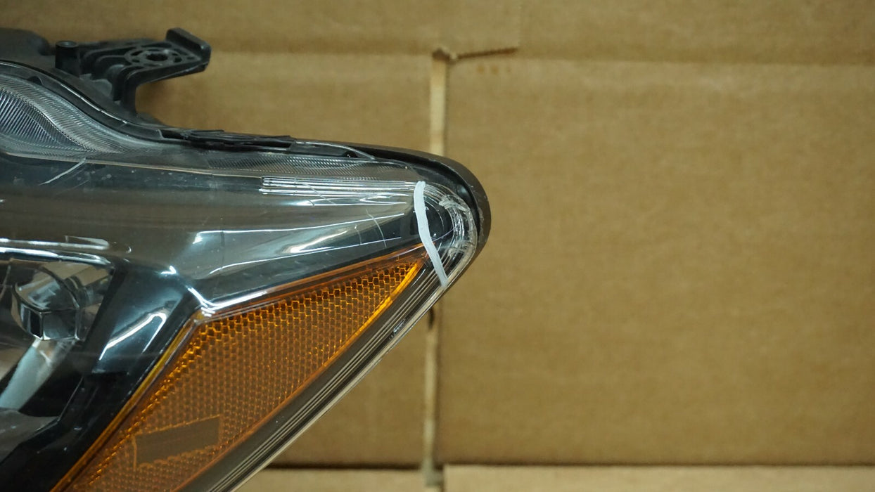 2017-2019 NISSAN ROGUE FRONT LEFT DRIVER SIDE HEADLIGHT HEADLAMP HALOGEN OEM