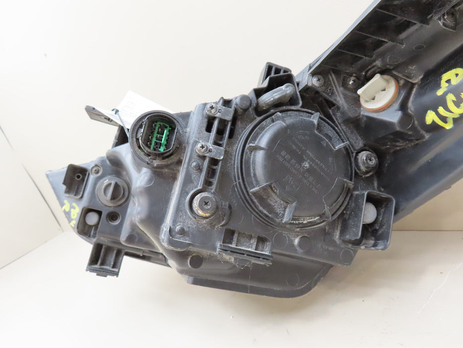 2018-2020 HYUNDAI ACCENT FRONT RIGHT PASSENGER SIDE HEADLIGHT LAMP OEM