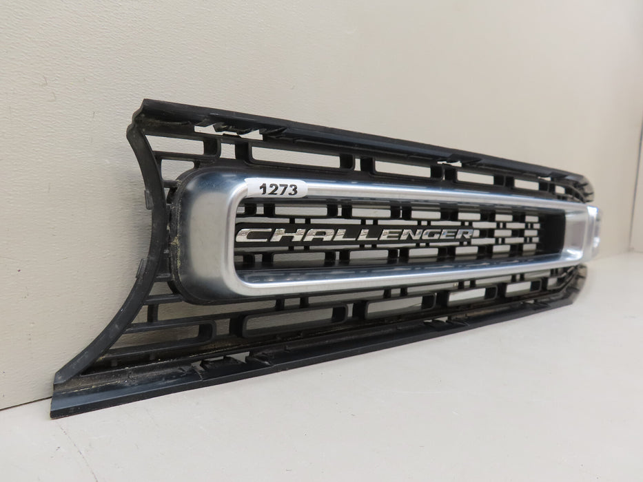 2015-2019 DODGE CHALLENGER FRONT UPPER RADIATOR GRILLE GRILL OEM 9403971