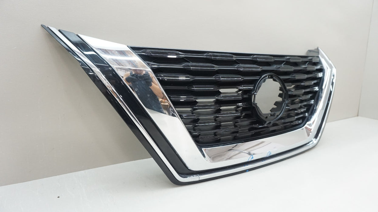 2021-2023 NISSAN ROGUE FRONT UPPER MAIN GRILLE 623106RR0A OEM 21 22 23