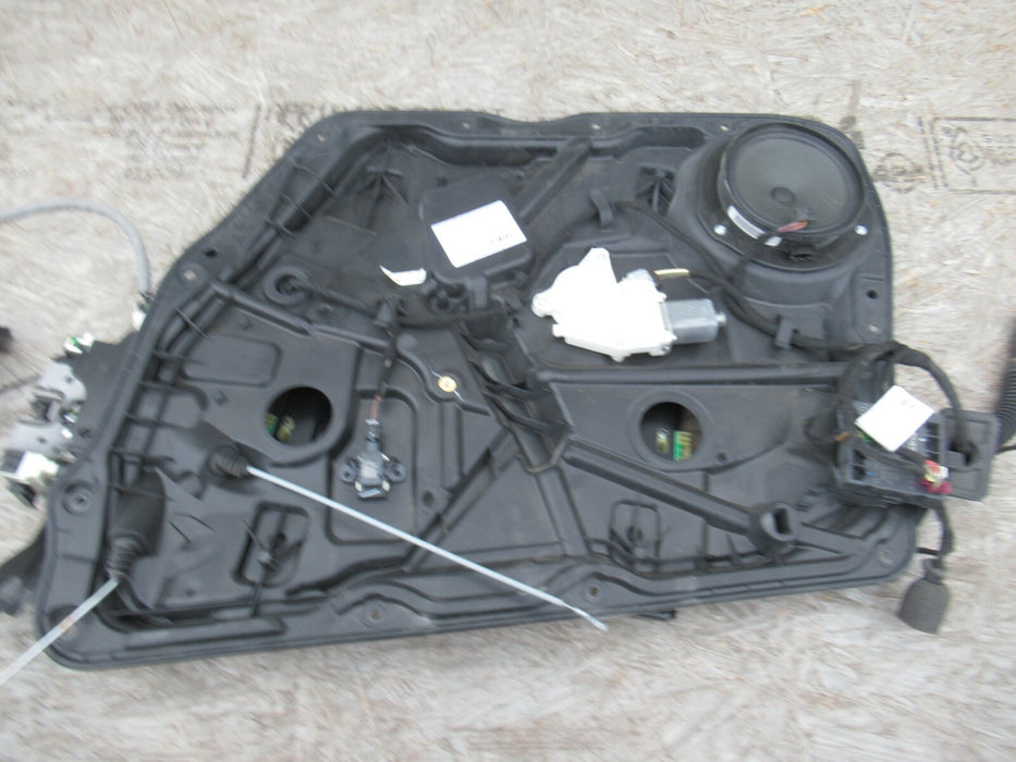 2016-2018 MERCEDES GLE350 FRONT PASSENGER DOOR WINDOW REGULATOR W/ MOTOR OEM