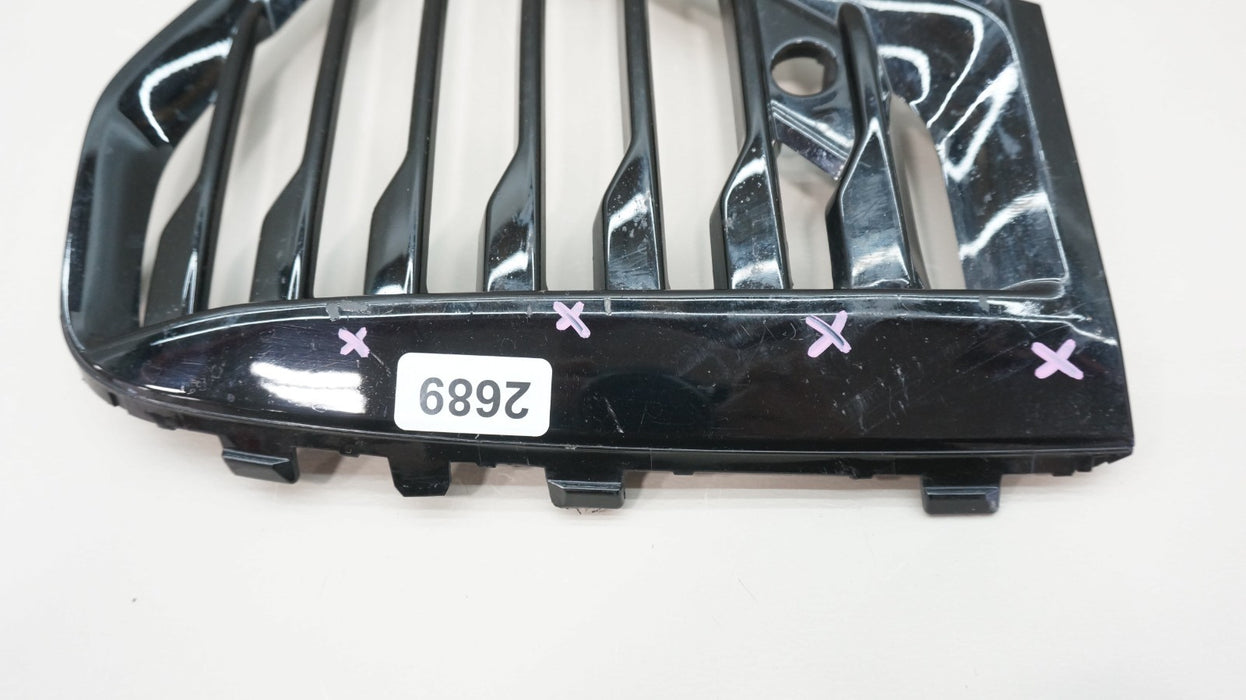 2022-2025 VOLVO XC60 FRONT RIGHT PASSENGER SIDE GRILLE TRIM OEM 32234964