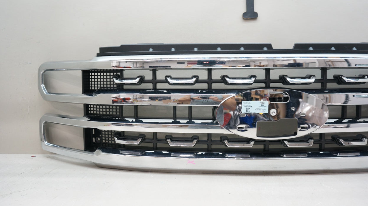 2023-2025 FORD F250 F350 SUPER DUTY FRONT BUMPER GRILLE OEM PC3B-8A164