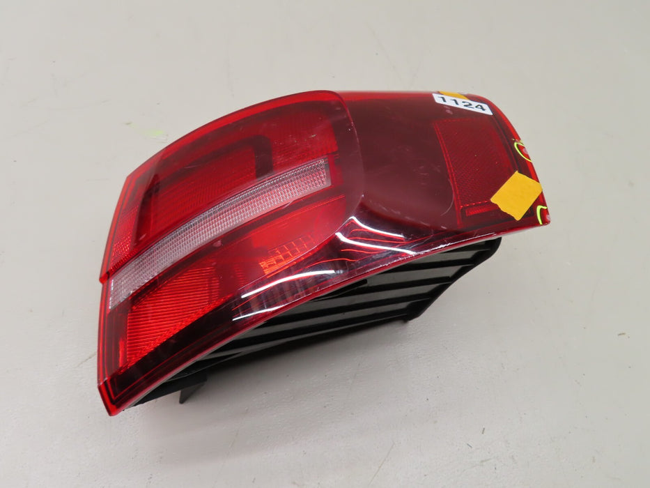2015-2018 VOLKSWAGEN JETTA REAR RIGHT PASSENGER SIDE OUTER TAIL LIGHT LAMP OEM