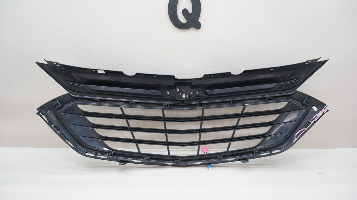 2018-2021 CHEVROLET EQUINOX FRONT BUMPER RADIATOR GRILLE OEM 84150748
