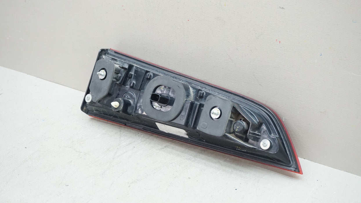2016-2018 HONDA PILOT REAR RH RIGHT PASSENGER SIDE INNER TAIL LIGHT OEM