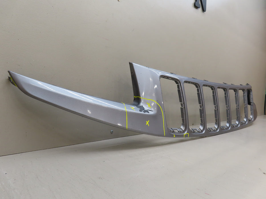 2014-2017 JEEP CHEROKEE FRONT RADIATOR GRILLE GRILL OEM 1WL32TRM