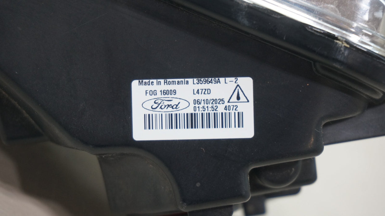 2014-2018 FORD FOCUS RH RIGHT PASSENGER FOG LIGHT OEM 90041467