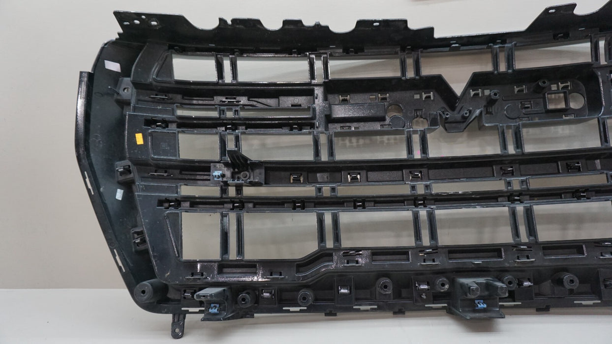 2021-2023 GMC YUKON FRONT UPPER MAIN GRILLE 84835787 OEM 21 22 23 GOOD CONDITION