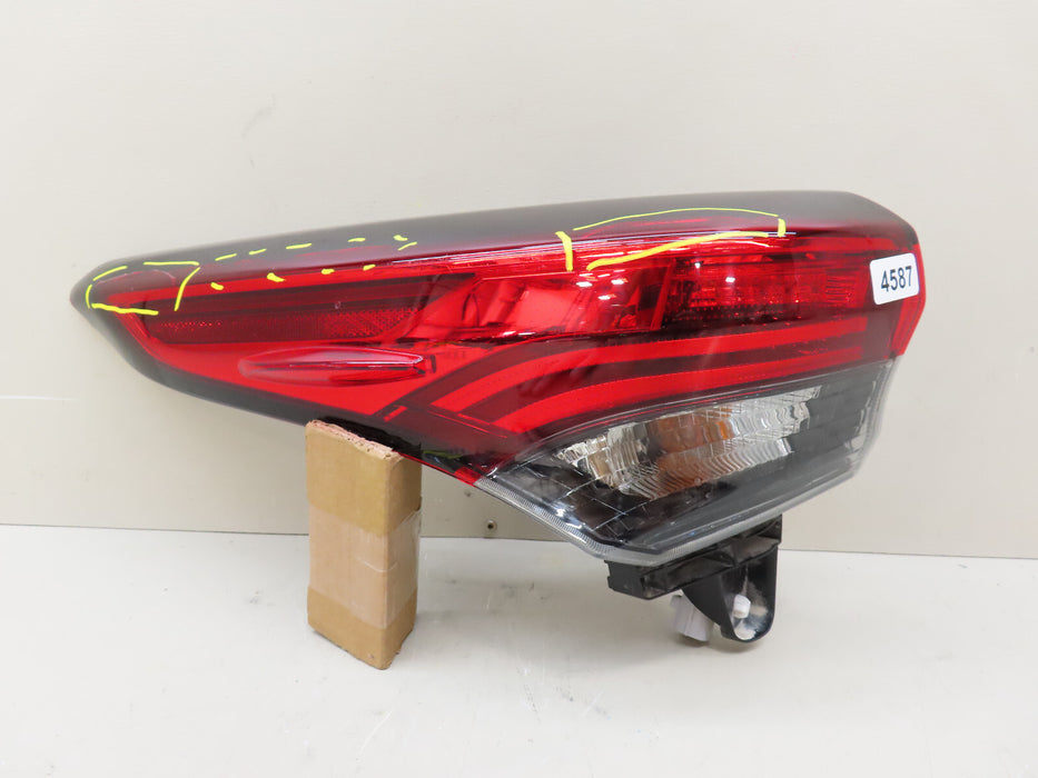 2020-2022 TOYOTA HIGHLANDER RIGHT DRIVER SIDE TAIL LIGHT LAMP LED OUTER OEM