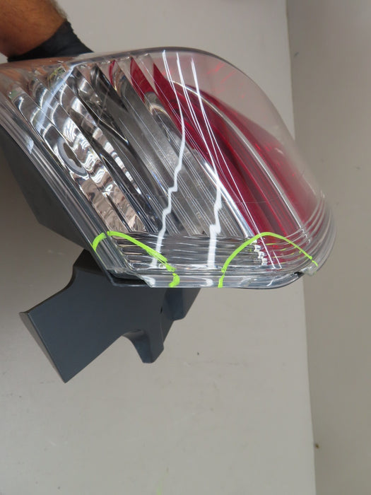 2014-2016 NISSAN ROGUE REAR PASSENGER SIDE TAILLIGHT TAILLAMP ASSEMBLY OEM