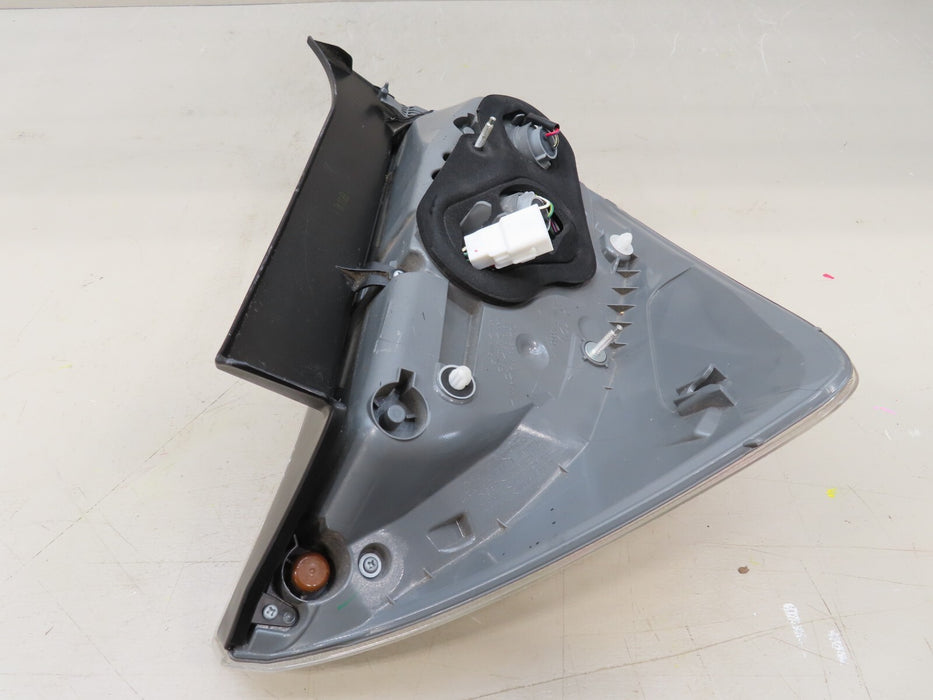 2012-2015 TOYOTA PRIUS REAR RIGHT PASSENGER SIDE  TAIL LIGHT LAMP OEM