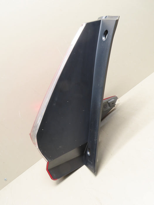 2017-2019 HONDA CR-V REAR LEFT DRIVER SIDE TAIL LIGHT OUTER LED OEM