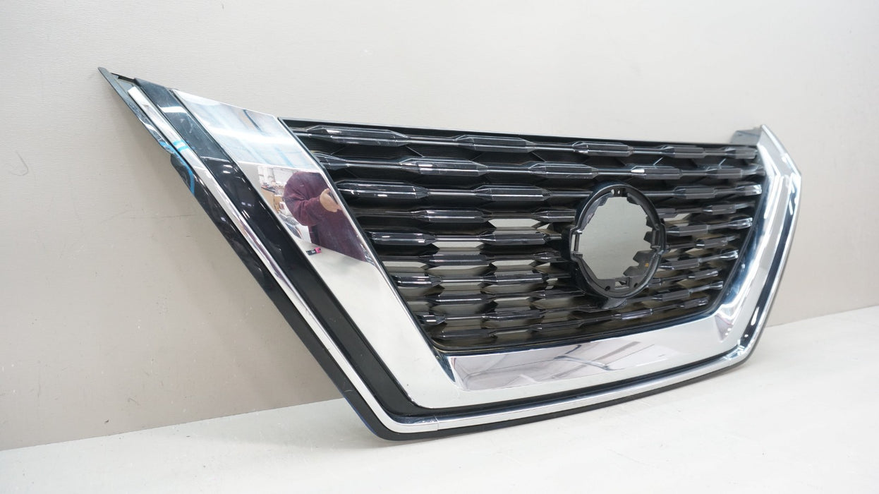 2021-2023 NISSAN ROGUE FRONT RADIATOR GRILLE GRILL 62310 6RR0A OEM