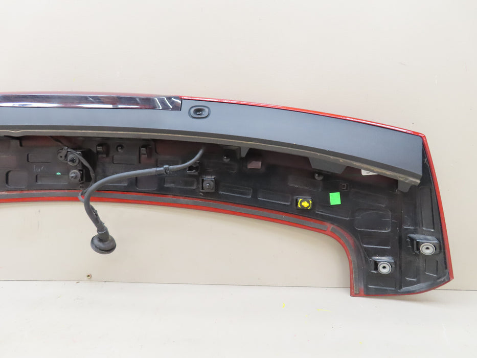 2018-2023 CHEVROLET EQUINOX TAILGATE LIFTGATE ROOF SPOILER & LIGHT OEM 84211851