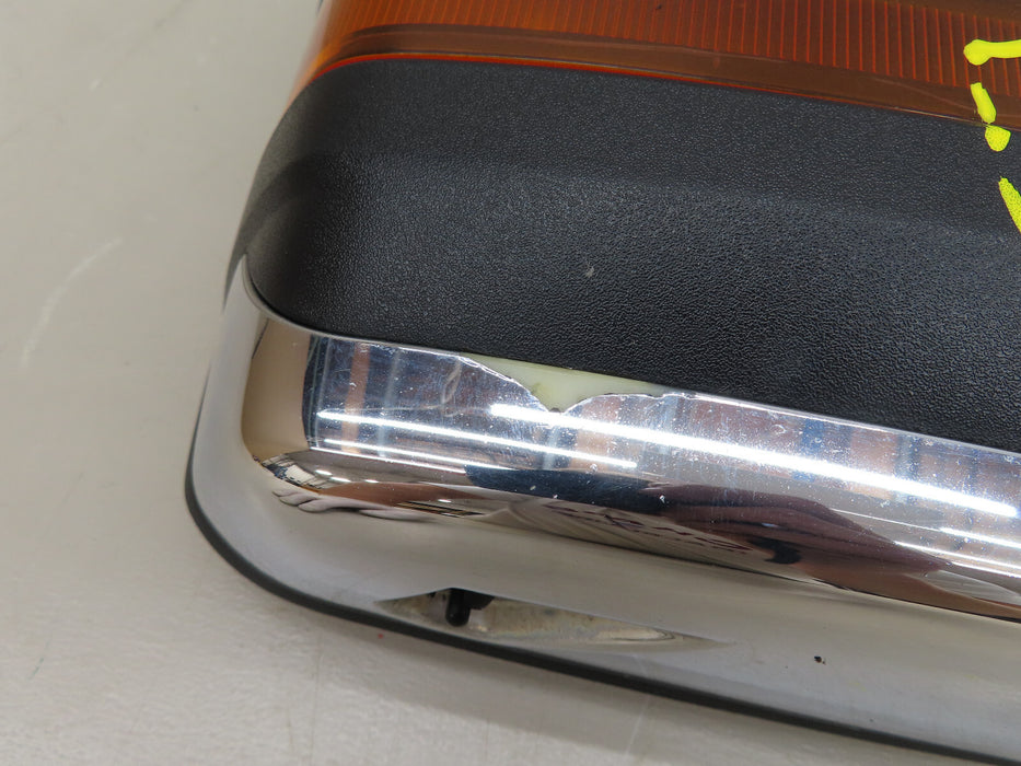 2015-2019 CHEVROLET GMC SILVERADO 2500HD FRONT RIGHT PASSENGER SIDE MIRROR OEM