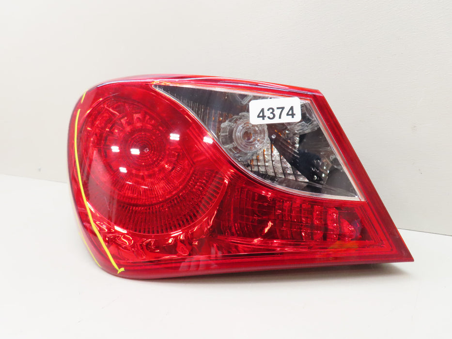 2011-2014 HYUNDAI SONATA REAR LEFT DRIVER SIDE TAIL LIGHT OEM 92401-3Q000