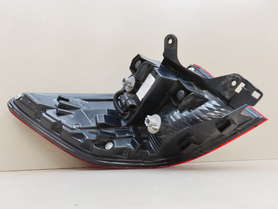 2013-2015 ACURA RDX REAR RIGHT PASSENGER SIDE TAIL LIGHT OUTER OEM