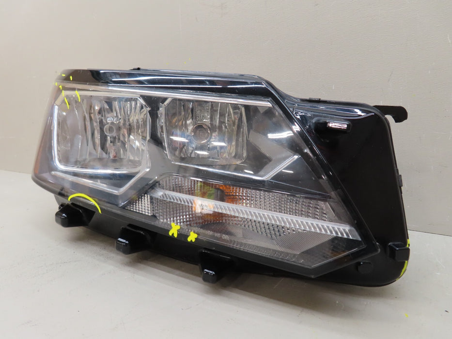 2016-2019 VOLKSWAGEN PASSAT FRONT RIGHT HEADLIGHT LAMP HALOGEN OEM 561941006E