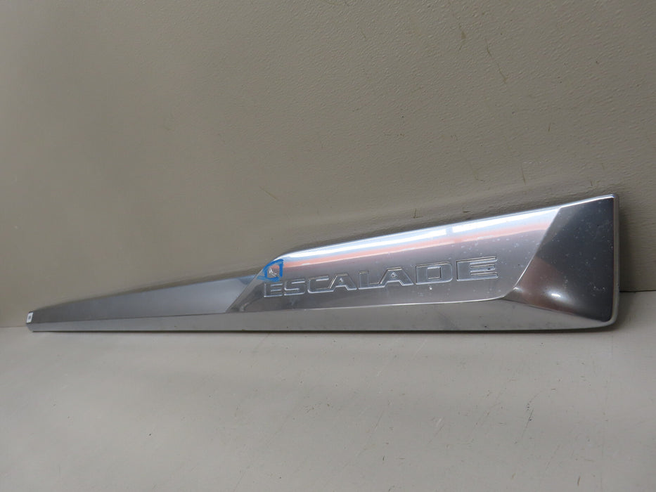 2015-2020 CADILLAC ESCALADE FRONT LEFT DRIVER SIDE DOOR MOLDING OEM