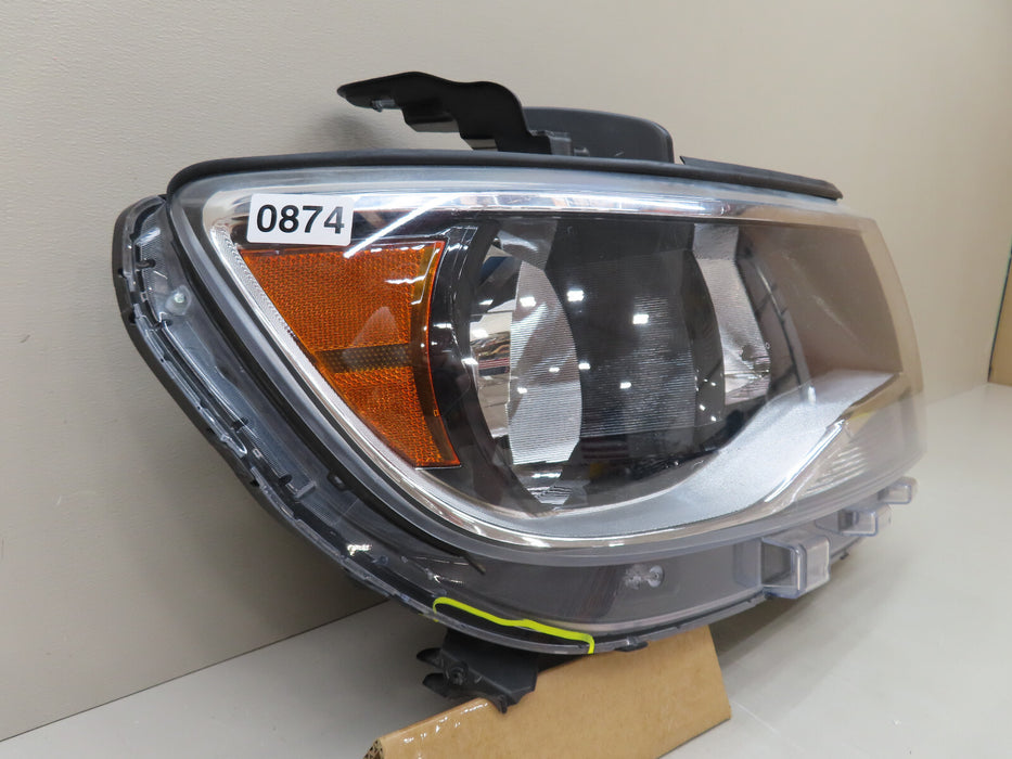 2015-2022 CHEVROLET COLORADO RIGHT PASSENGER SIDE HEADLIGHT HALOGEN OEM