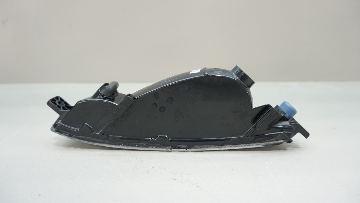 2017-2019 VOLKSWAGEN BEETLE FRONT RIGHT PASSENGER SIDE TURN SIGNAL LIGHT OEM