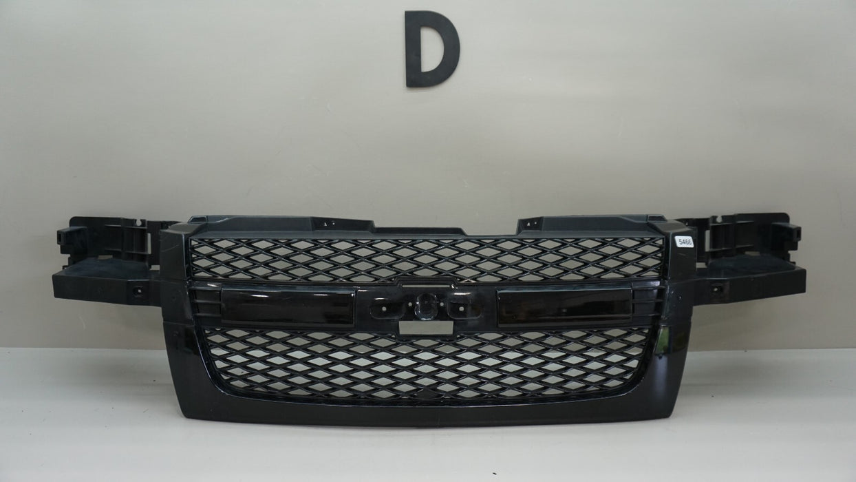 2004-2009 CHEVROLET COLORADO FRONT BUMPER RADIATOR GRILLE GRILL OEM 15044831
