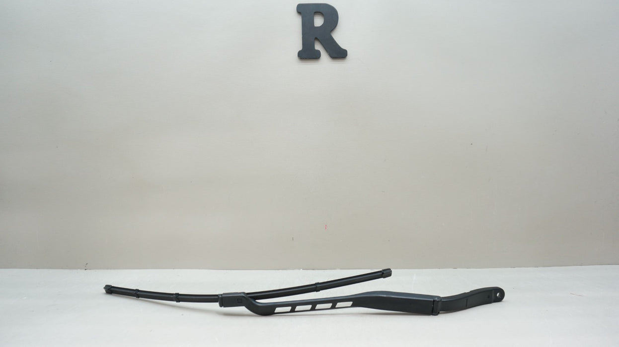 2013-2016 MERCEDES GL450 X166 FRONT LEFT SIDE WINDSHIELD WASHER ARM OEM 24028055