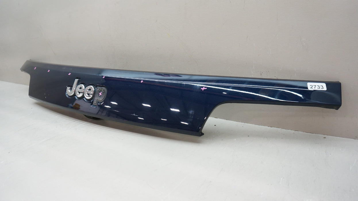 2014-2021 JEEP GRAND CHEROKEE REAR LIFTGATE MOLDING W/ CAMERA 1WD55TRMAD OEM