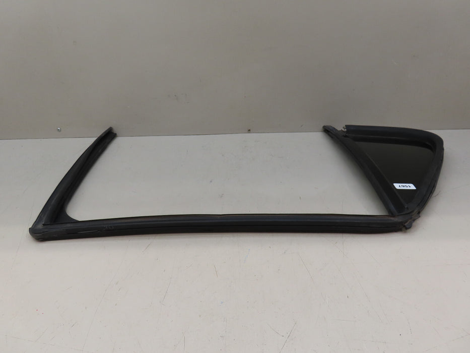2011-2019 FORD EXPLORER REAR RIGHT PASSENGER QUARTER GLASS W/RUBBER SEAL OEM