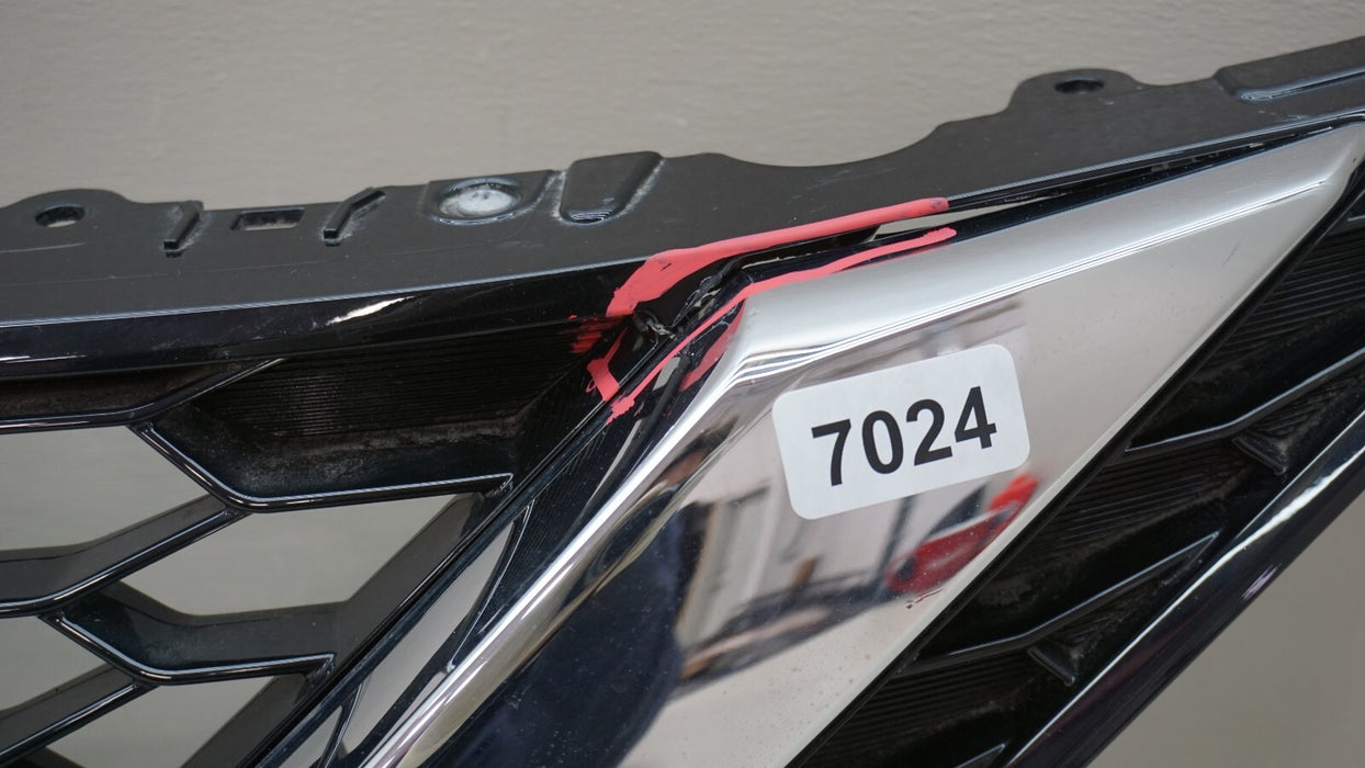 2016-2019 NISSAN SENTRA FRONT BUMPER GRILLE GRILL OEM 62310-3YU0A