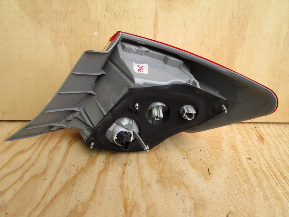 2012-2014 TOYOTA CAMRY REAR LEFT DRIVER SIDE TAIL LIGHT OUTER OEM