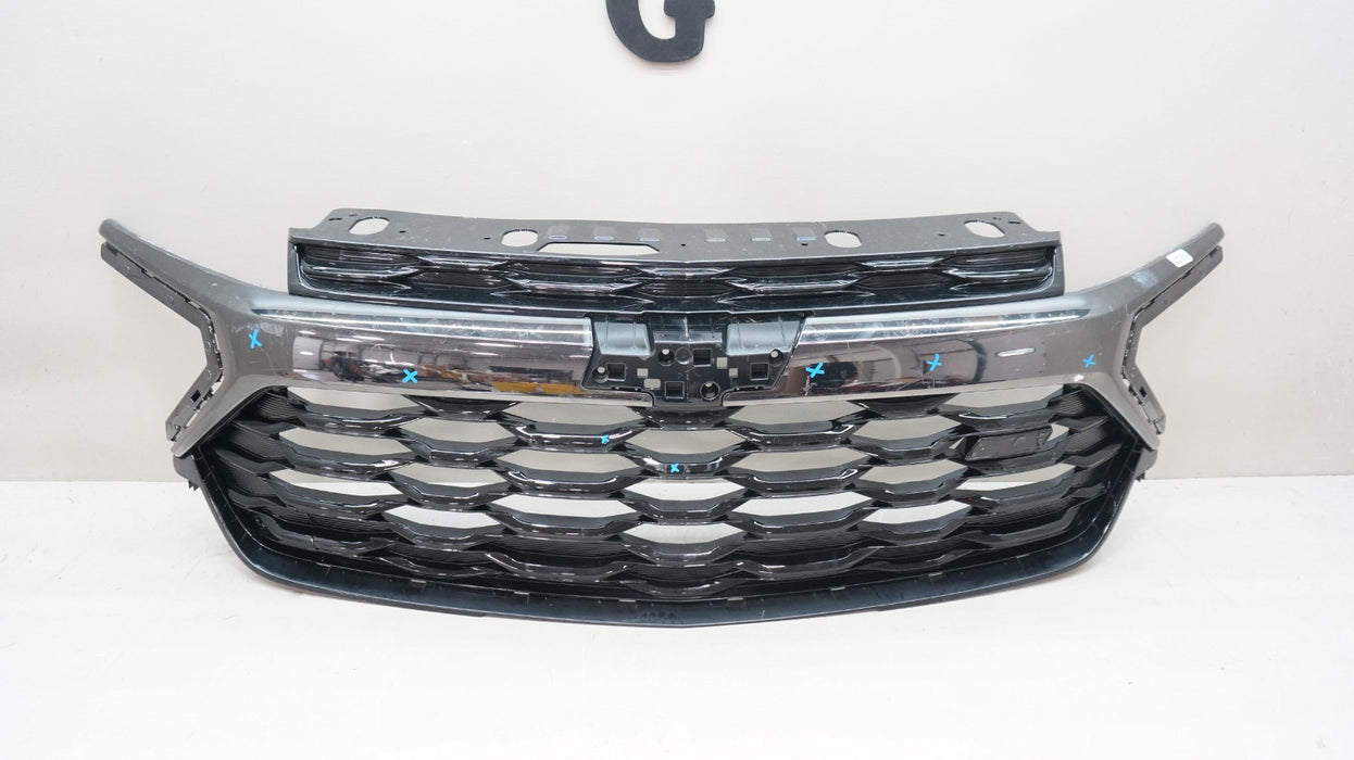 2024-2026 CHEVROLET TRAILBLAZER RS FRONT RADIATOR GRILLE GRILL 42883408 OEM