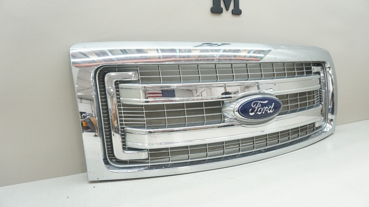 2013-2014 FORD F-150 RADIATOR GRILL GRILLE MOLDING CHROME W/ EMBLEM DL348200 OEM