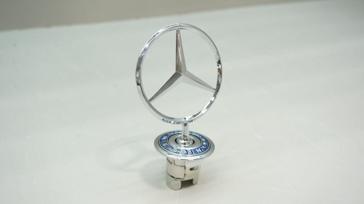 MERCEDES W124 W202 W203 W208 W210 W211 W220 HOOD EMBLEM OEM *MINT*