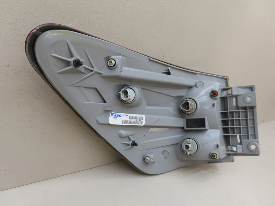 2013-2016 NISSAN PATHFINDER REAR RIGHT PASSENGER TAIL LIGHT OUTER AFTERMARKET